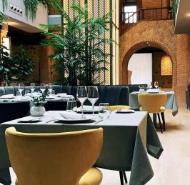La Cena Criminal Uppery Club interior